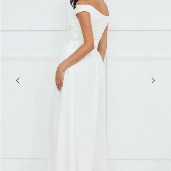 Hello Molly Camellia Charm Off Shoulder Maxi Dress Size Small - Picture 5 of 7